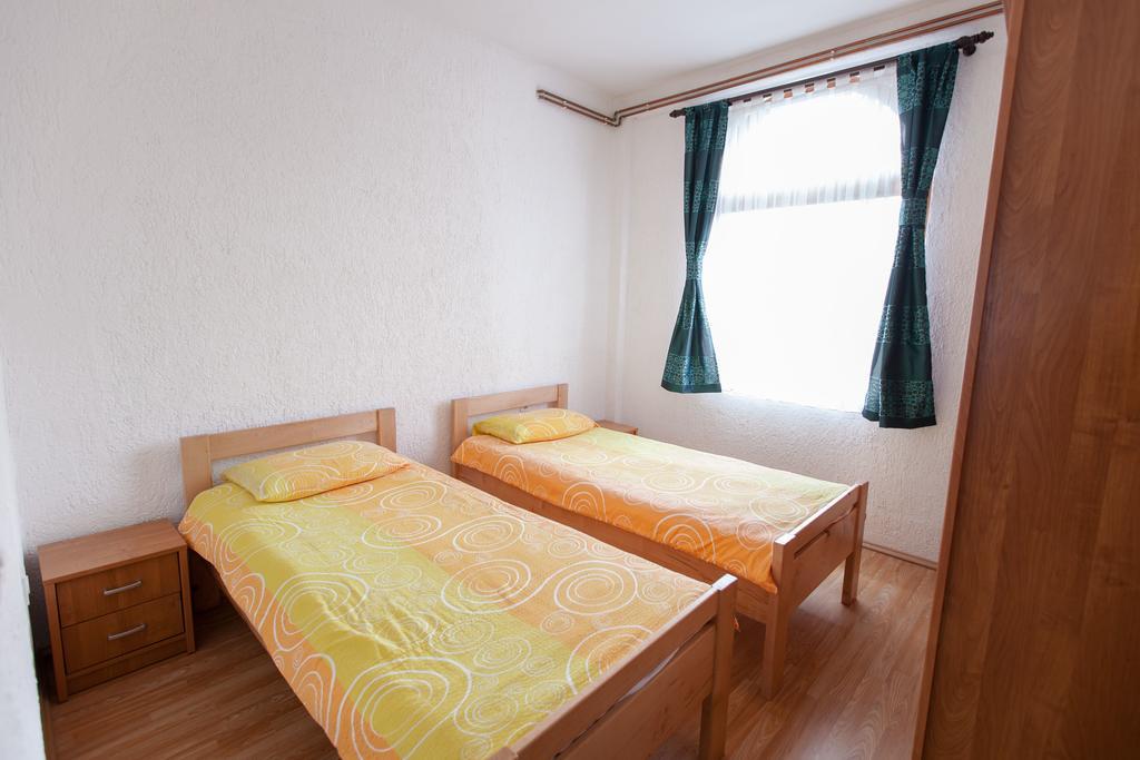 Apartment Licka Vodenica Josipdol Habitación foto